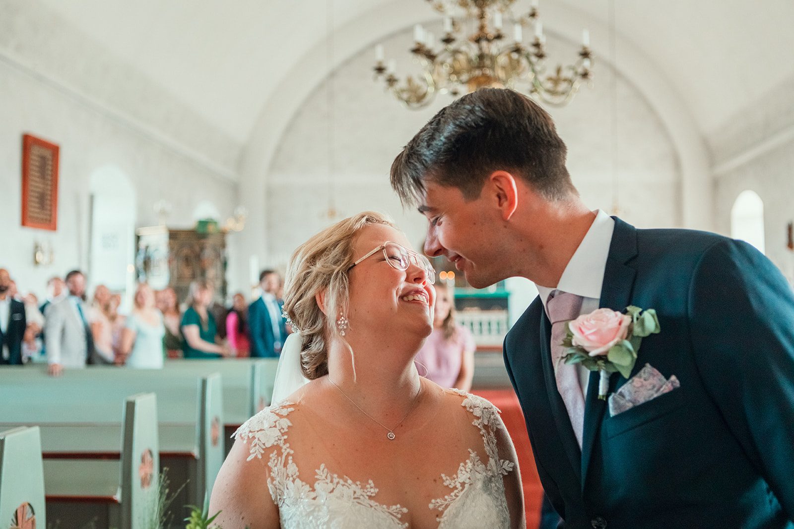Michelle och Viktor — bröllopsdetaljer och ringar, Västrahögsgården 2022